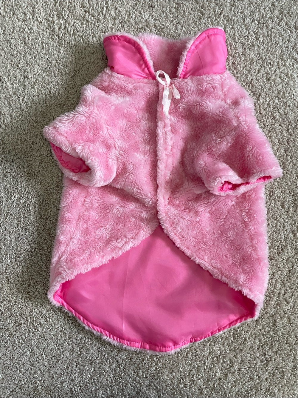 Penn-Plax Pink Plush Dog Jacket with Short Sleeves and Decorative Ribbon Accent
